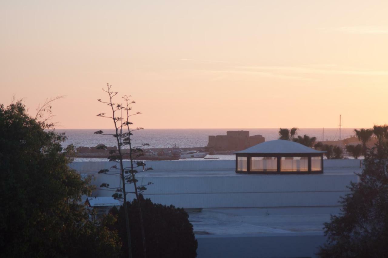 Mare Monte Seaview Boutique Apartment Paphos Exteriör bild