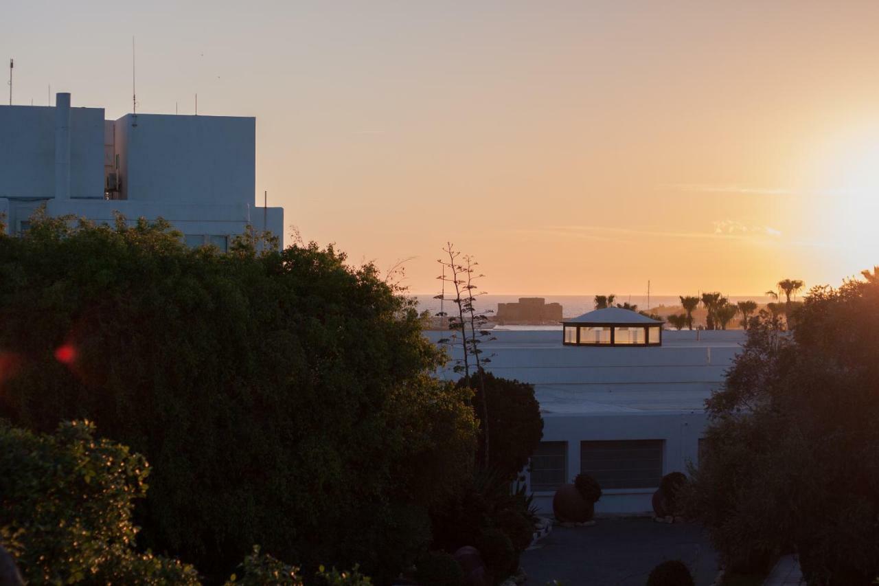 Mare Monte Seaview Boutique Apartment Paphos Exteriör bild