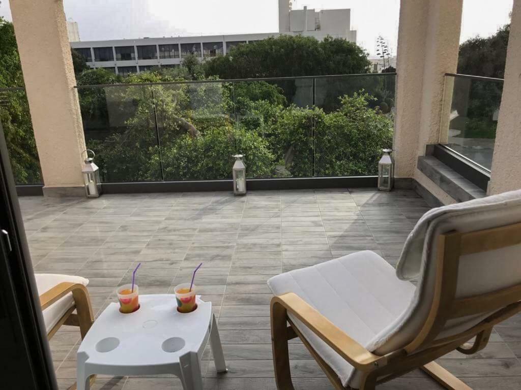 Mare Monte Seaview Boutique Apartment Paphos Exteriör bild