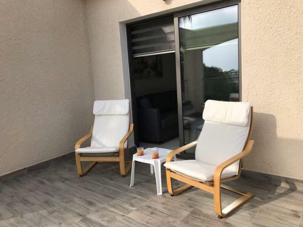 Mare Monte Seaview Boutique Apartment Paphos Exteriör bild