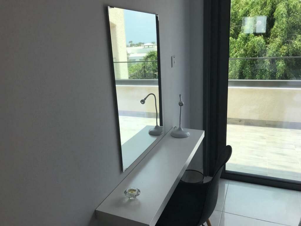Mare Monte Seaview Boutique Apartment Paphos Exteriör bild