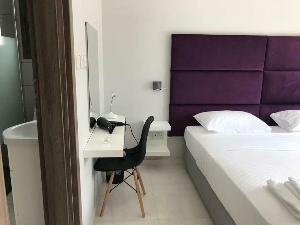 Mare Monte Seaview Boutique Apartment Paphos Exteriör bild